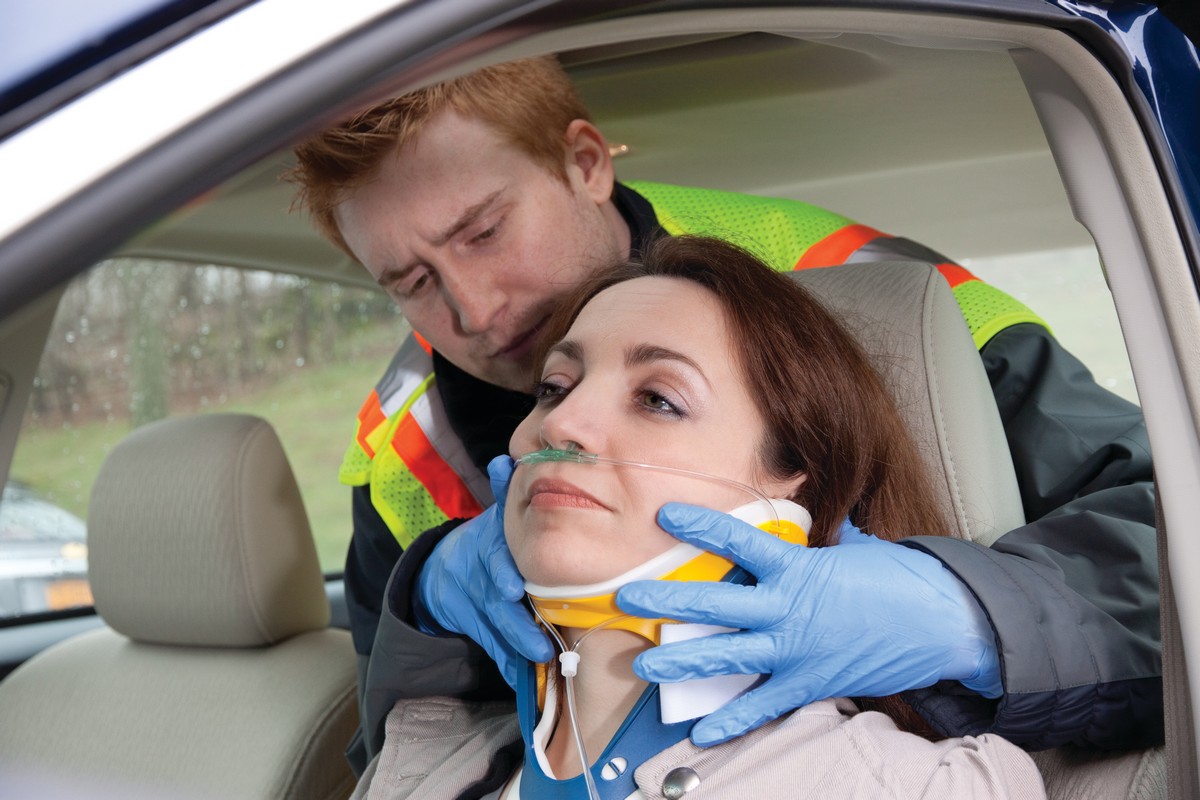 selectcollar_hookaction1.jpg
